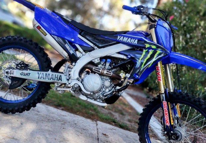 Yamaha YZ250f  2021, Electric Starter, Title In Hand, Very Good Condition, Racing Parts. 