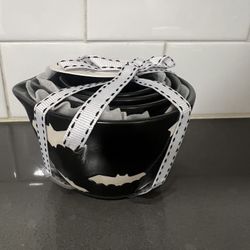 Rae Dunn Halloween Bat Measuring Cups