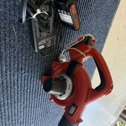Black And Decker Leaf Blower +2 Batteries/charger
