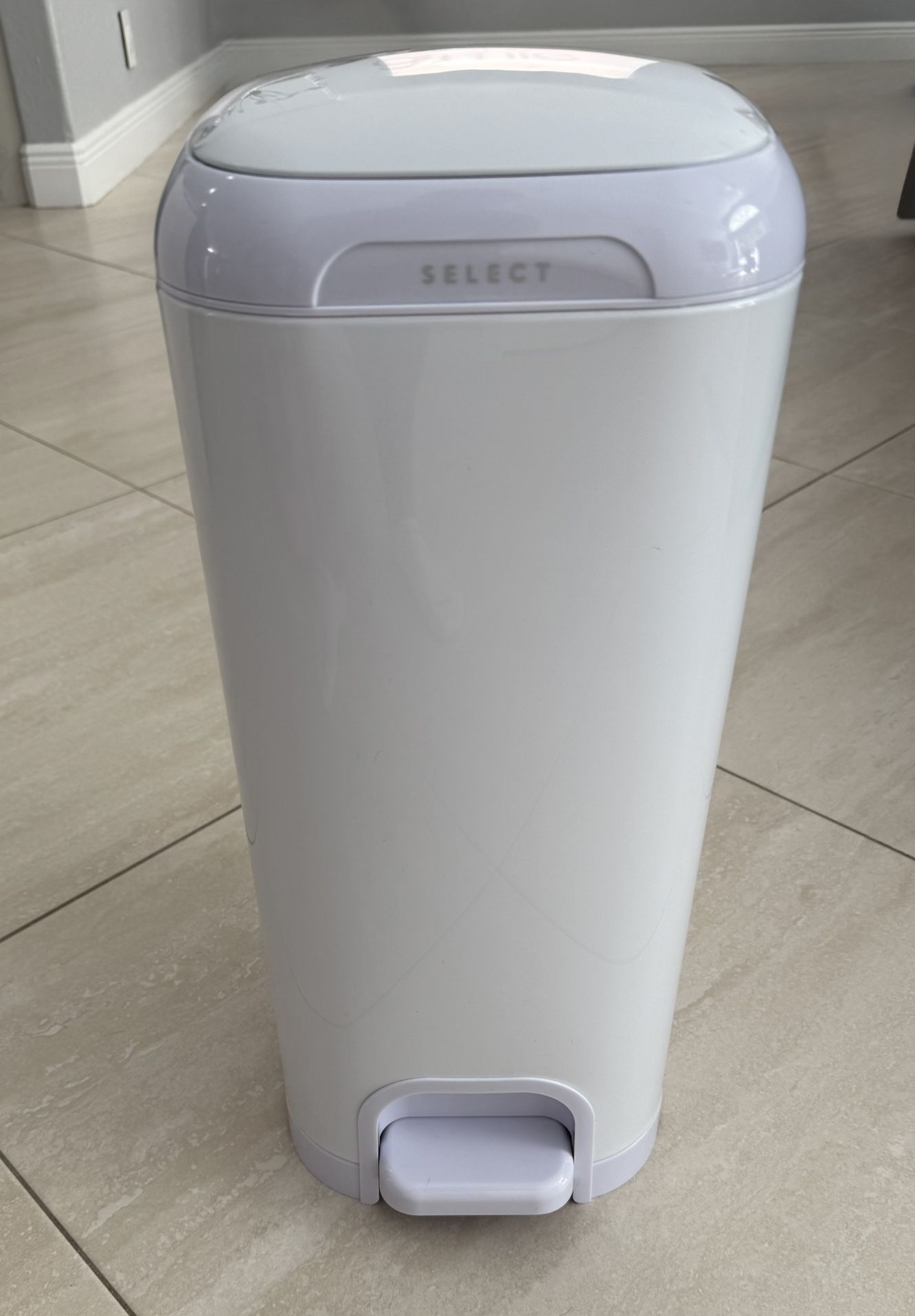 Gently Used Diaper Genie - Excellent Condition!
