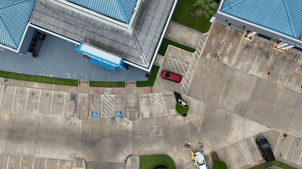 PARKING LOT STRIPING
