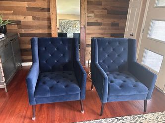 Pair of Navy Blue Velvet Tufted Accent Chairs – Elegant & Stylish
