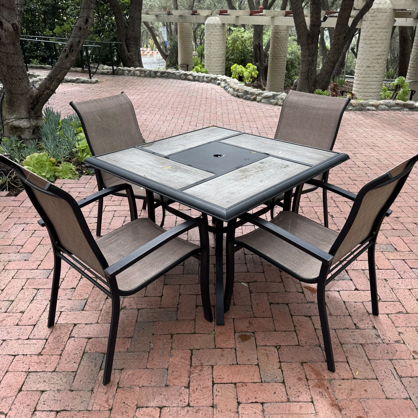 Patio Table Set (4 Chairs/ Table) (2 Available)