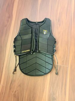 Tipperary Equestrian Eventer Pro Vest, Model #3015, Youth Small 30