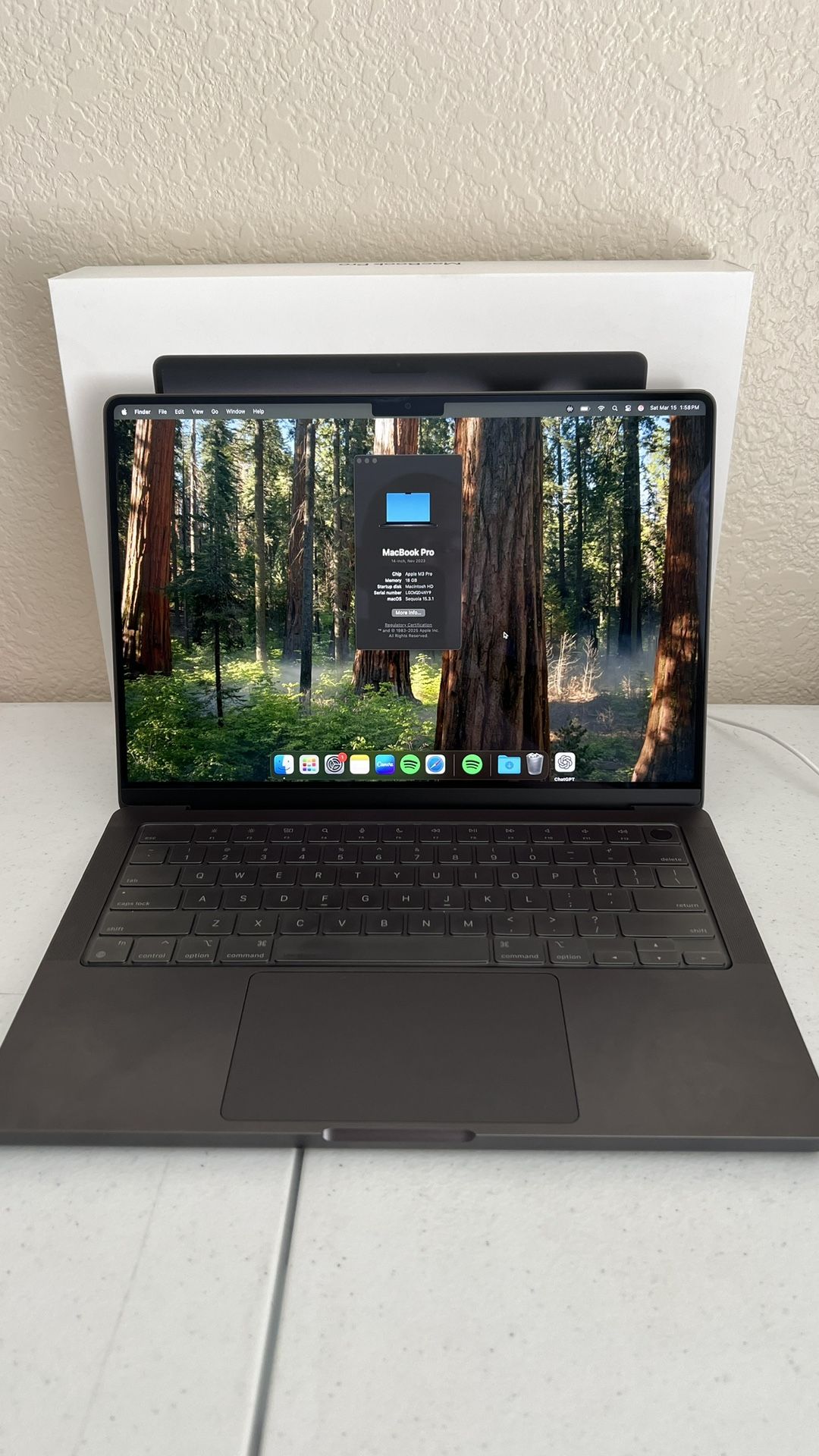 Apple MacBook Pro 14” M3 Pro MRX43LL/A