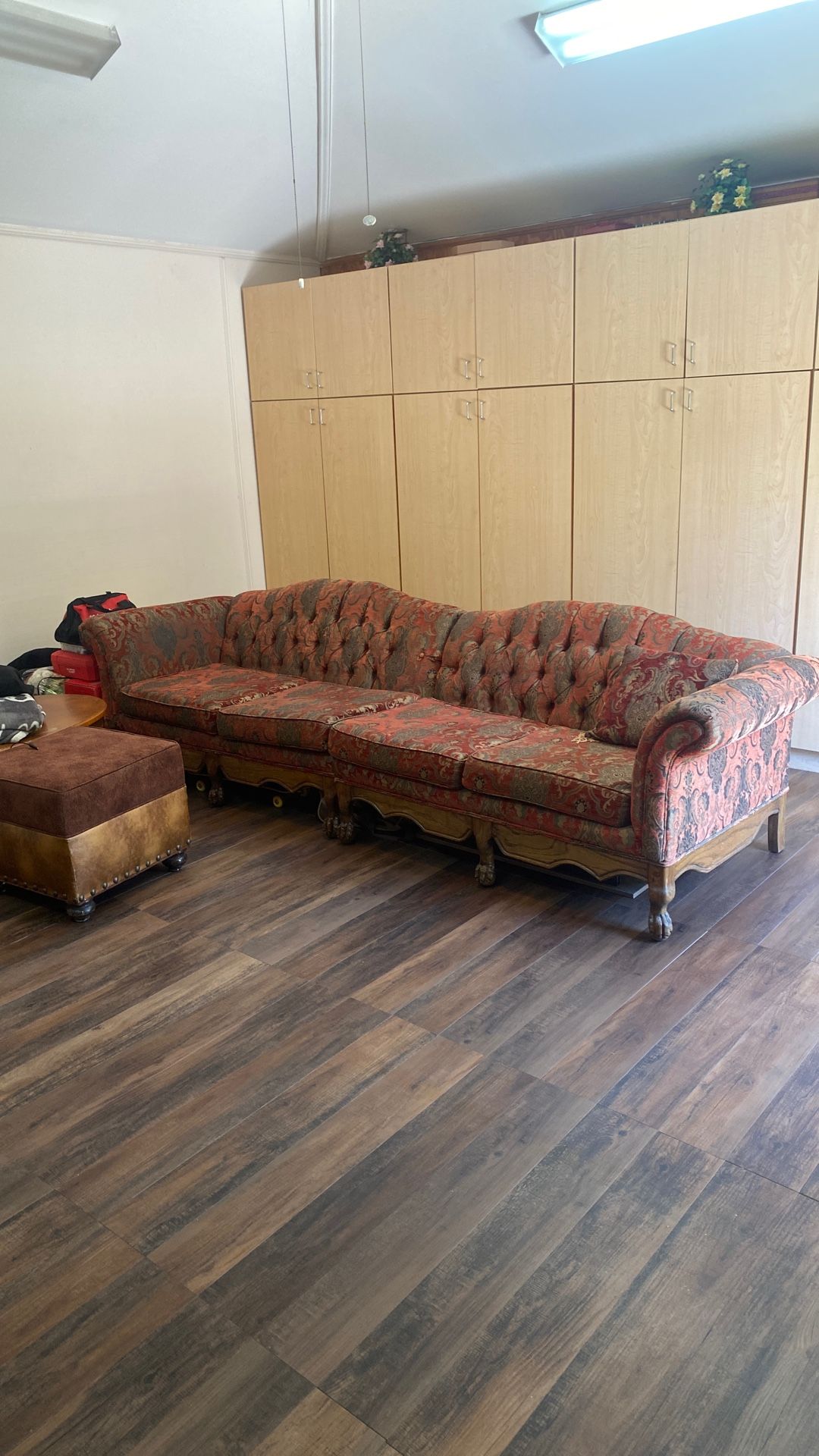 Sectional Full Set With Pillows And Cushions