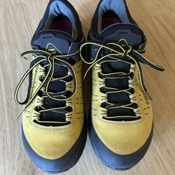 ZAMBERLAN CIRCE LOW GTX WNS Women's Hiking Boots Size 7.5 with Super Feet Inserts!!