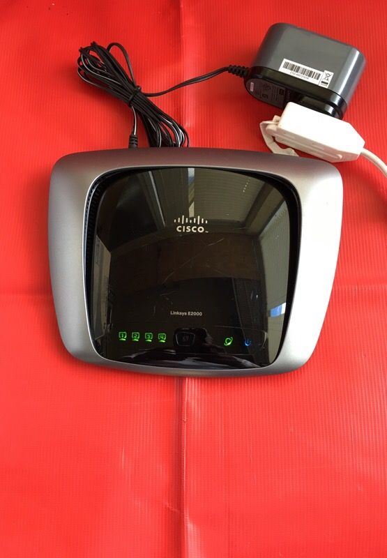 Linksys E2000