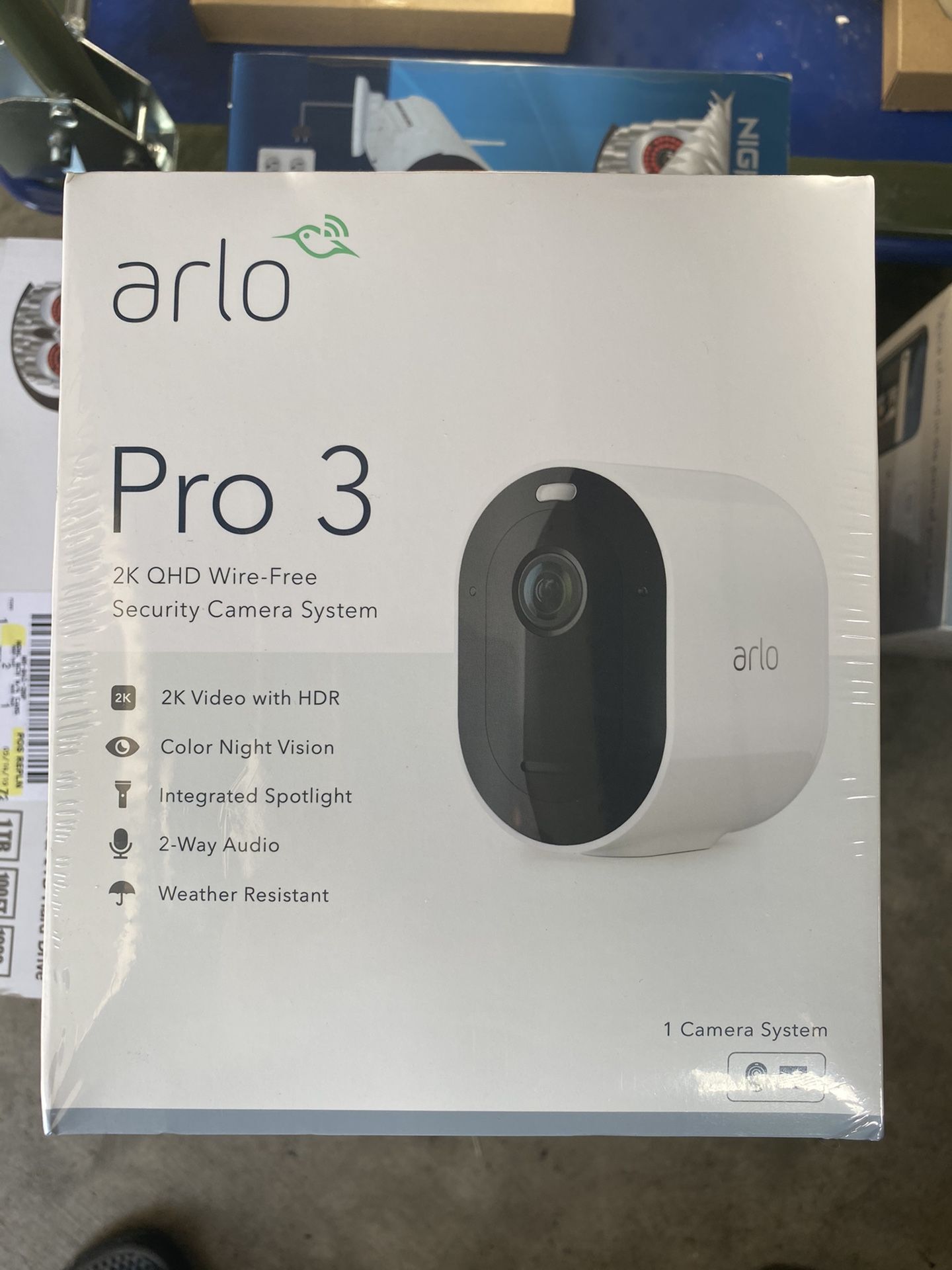 Brand New Arlo Pro 3 System Security Camera Wirefree VMS4141P-100NAS QHD 2K HDR