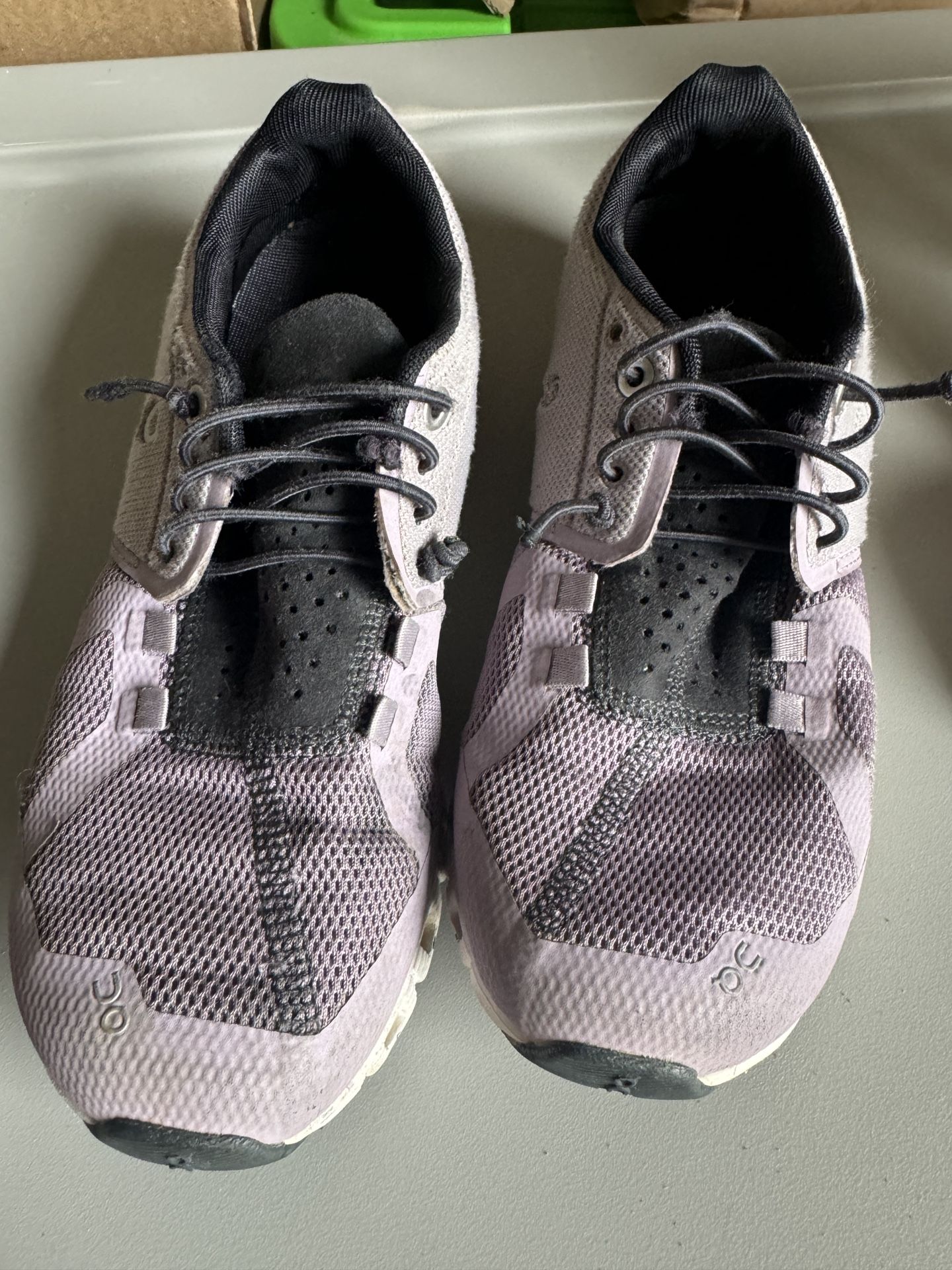 ON cloud Running Shoes W5.5/Y4