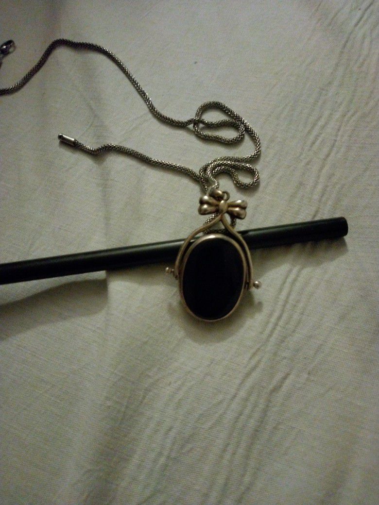 VINTAGE  Black Onyx And Mother Of Pearl Charm