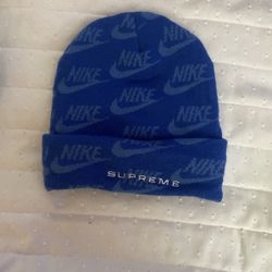 Hats/beanies