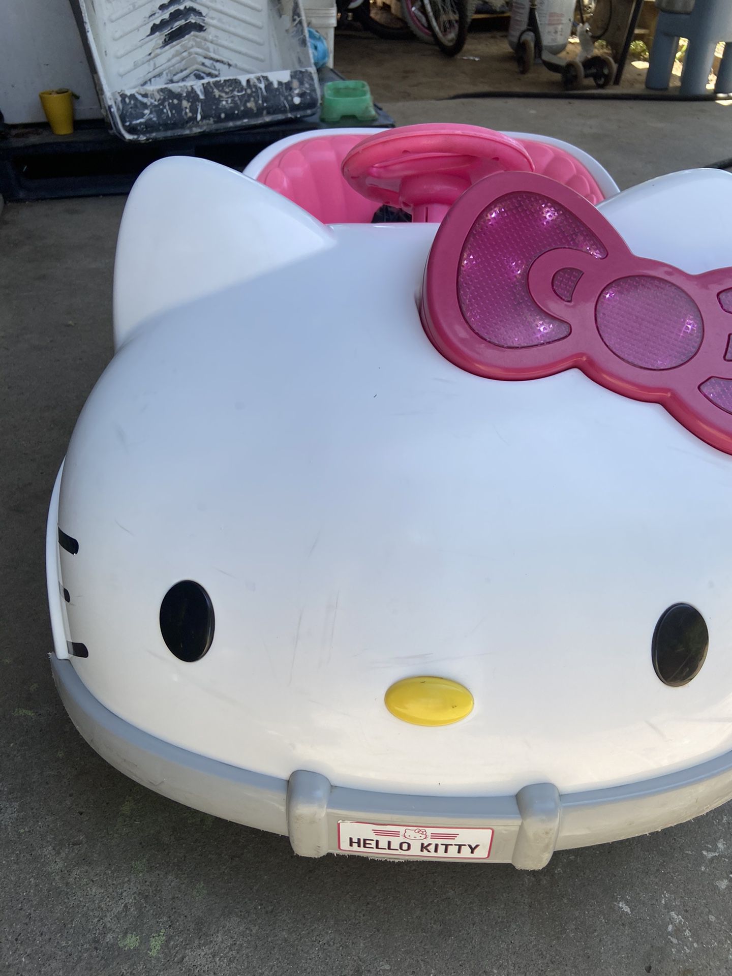hello kitty car has to connect bluetooth