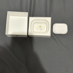 APPLE AIRPODS PRO 3 (USED)