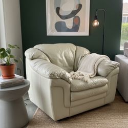 Cream Genuine Leather Club Chair – Deep Seat, Overstuffed Comfort