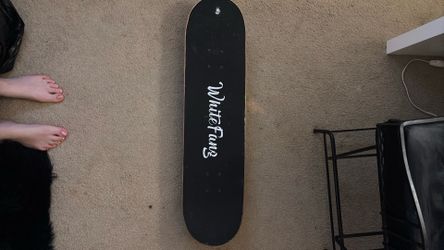 White Fang Beginner Skateboard