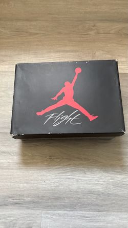 Jordan 4s red thunders