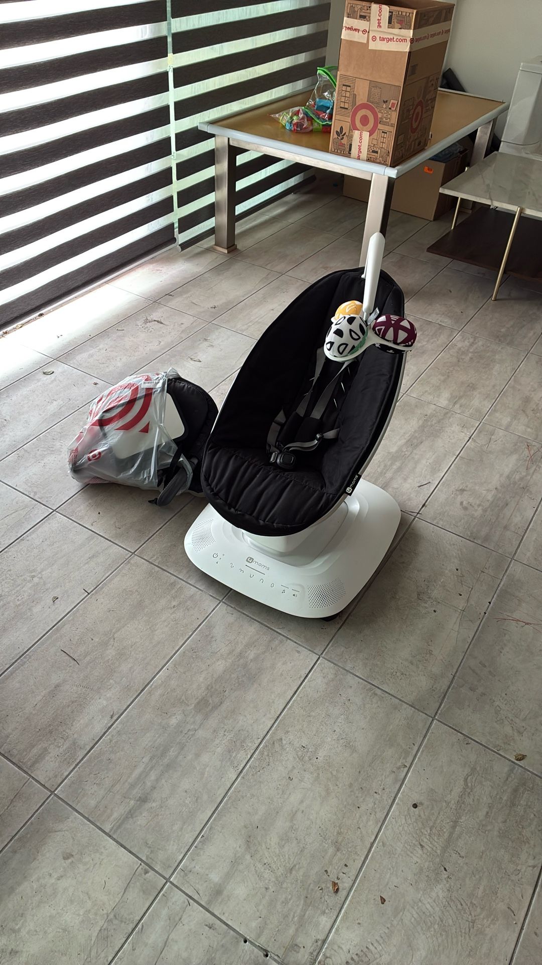 4 Moms Baby Rocker Used 2x