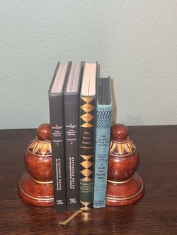 Decorative Faux Burl Wood Finial Bookends