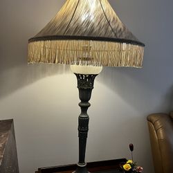 Nice Antique Bronze Lamp 