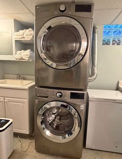 LG Stackable Washer Dryer set