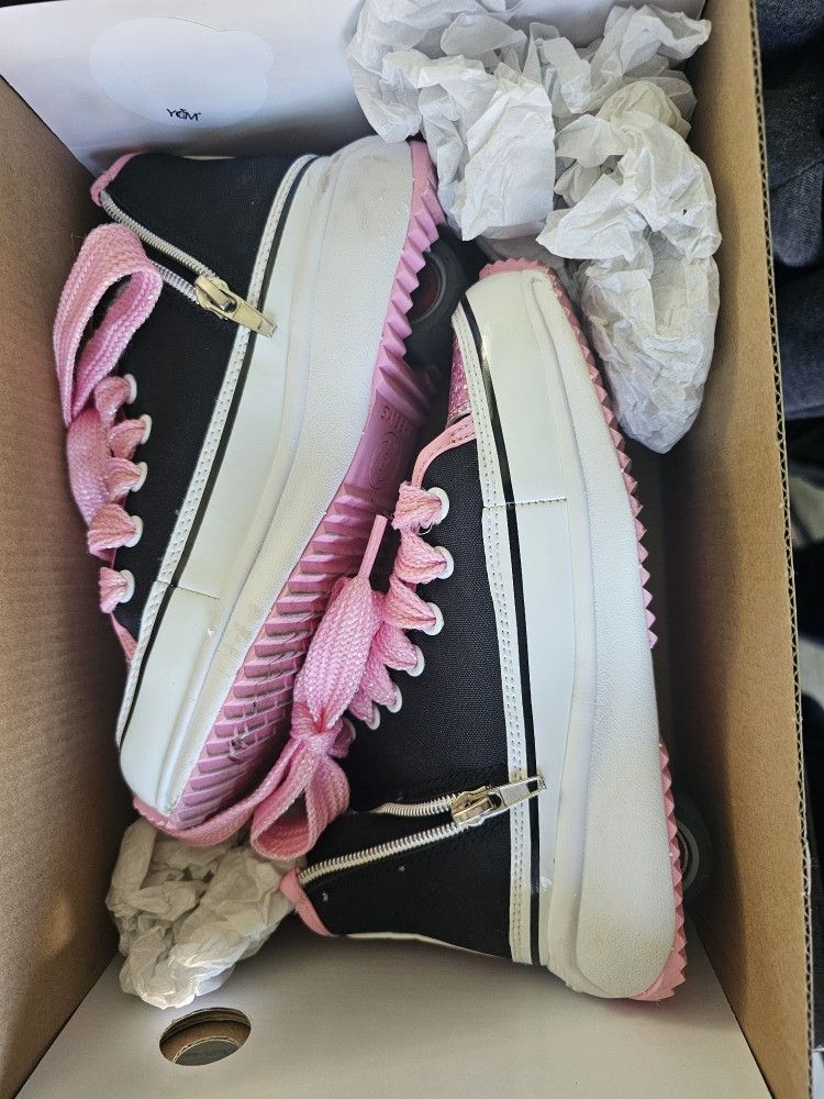 Heeleys girls wheeled shoe