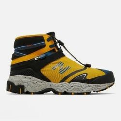 NEW..NO BOX!..The Tokyo Design Studio x Niobium Concept 1 by Brand New Balance features an athletic style and high top.
Rare colorway