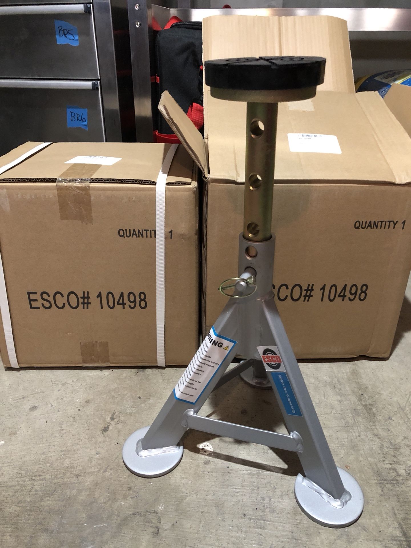 NEW Esco 10498 3-ton (6000 lbs.) jack stands