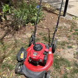 21” Craftsman Push Mower - Briggs & Stratton Engine 