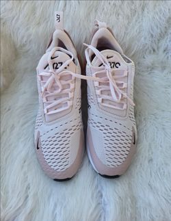 Tenis Nike size 10.5, de Hombre.