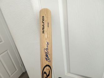 Alek Thomas was on the Diamondbacks went to the Dodgers, Signed Blodne Bat comes with authenticity
