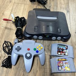 Nintendo 64 System W/ Hookups, Controller And 2 Games - Starfox & Smash bros 