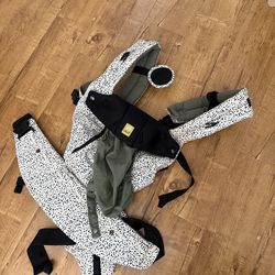 Lillè Baby Carrier Salt n Pepper