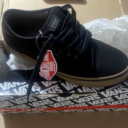 VANS Atwood (Black/Gum- Size 8.5 