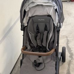 Nuna TAVO Next Stroller: Excellent Condition, Lightly Used