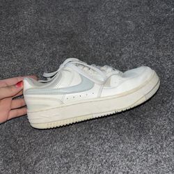 Nike Women's White and Gray Sneakers