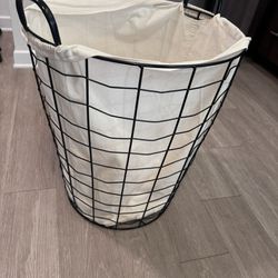 Wire Mesh Laundry Basket