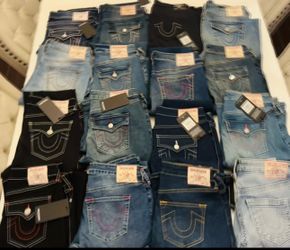 Women 29,30,31,32 True Religion jeans