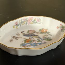 Wedgwood Bone China Trinket dDsh in the "Kutani Crane" Pattern. 