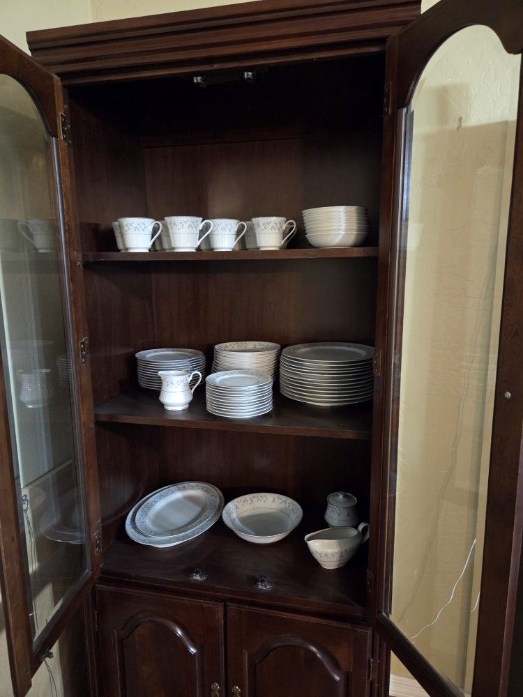 Towne House Fine China Set - FREE