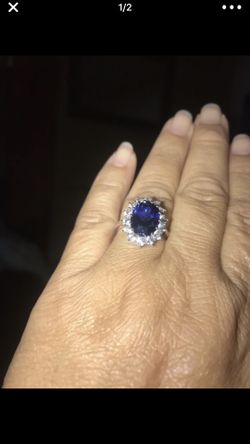 Blue sapphire ring