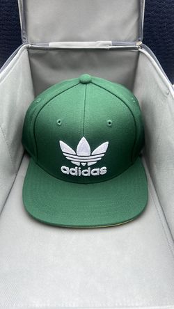 Adidas snap back hat Green New.