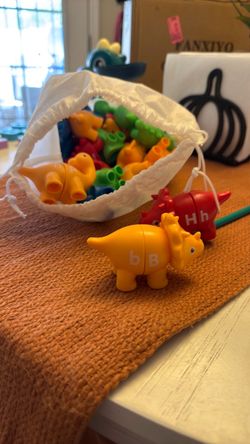 Dinosaur Letter Matching Toy Set