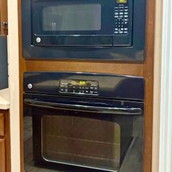 GE  30 X 28  ELECTRIC COMBO  OVEN AND MICROWAVE OVEN 