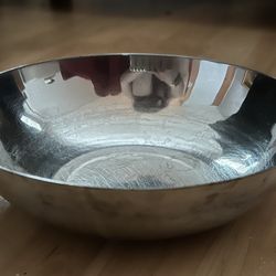 Lovely Silver Bowl for potpourri, keys, jewelry, candy or nuts. Approx 7-in across. Not sterling silver. 