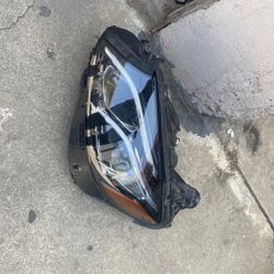 2017-2019 Headlight Mercedes-Benz Class E 300