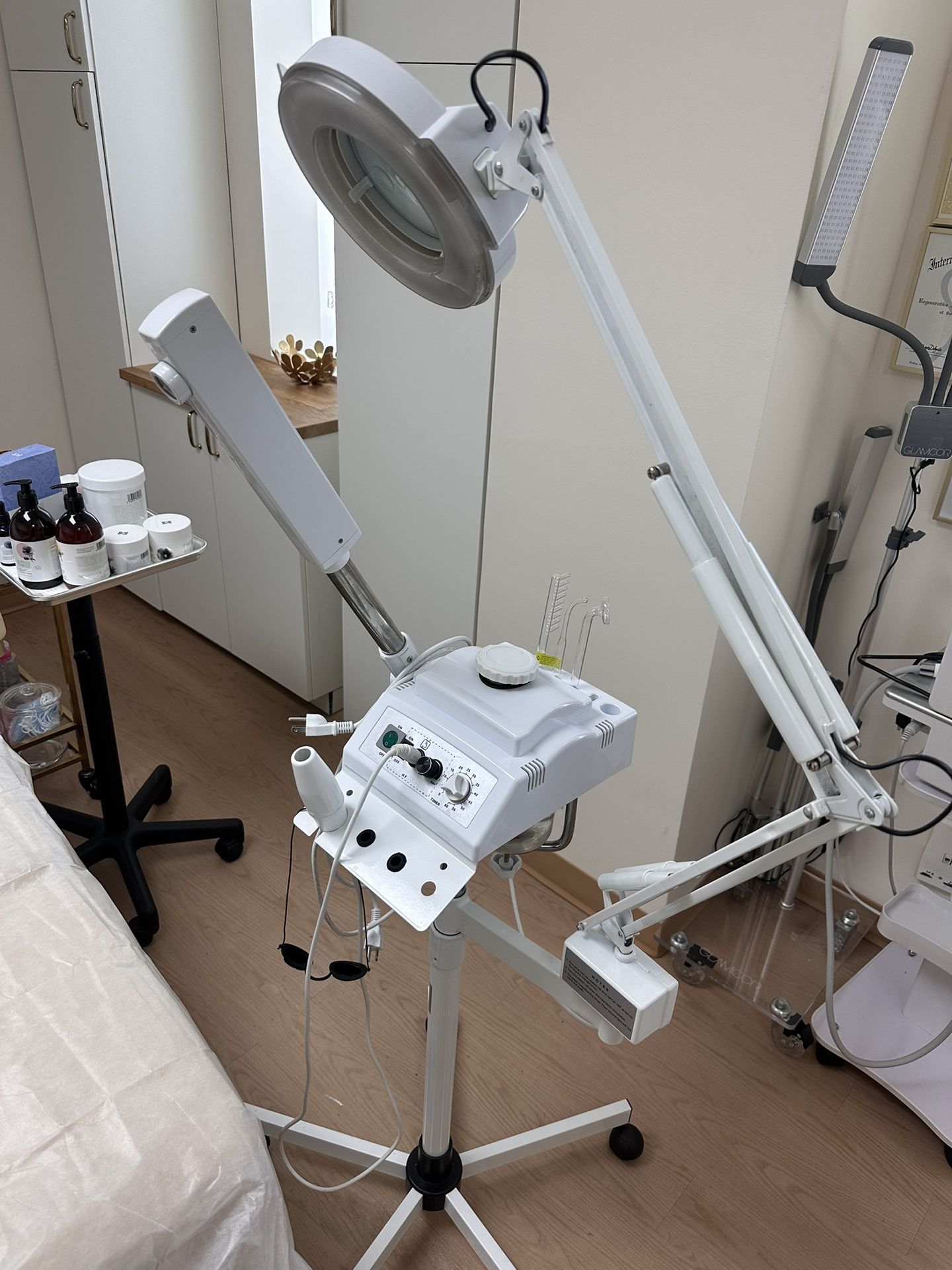 Facial Ozone Steamer 4 in 1 with Magnifying LED Light, High Frequency and Galvanic Aroma Therapy