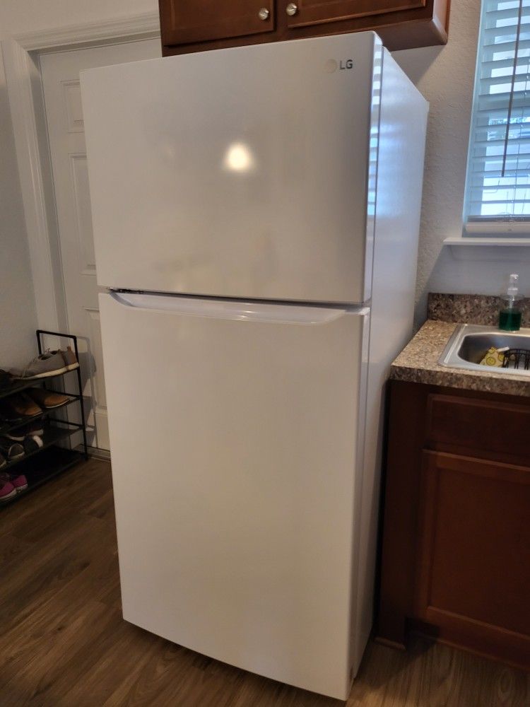 LG Refrigerator 