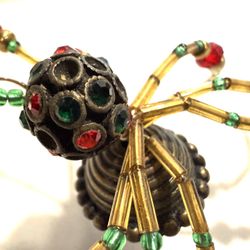 Old Vtg Handmade Beaded Bendable Spider -Folklore  Sometimes Called A Christmas Spider Approx 4”   Unique Head & Body Beads - Body has cool “web” deta