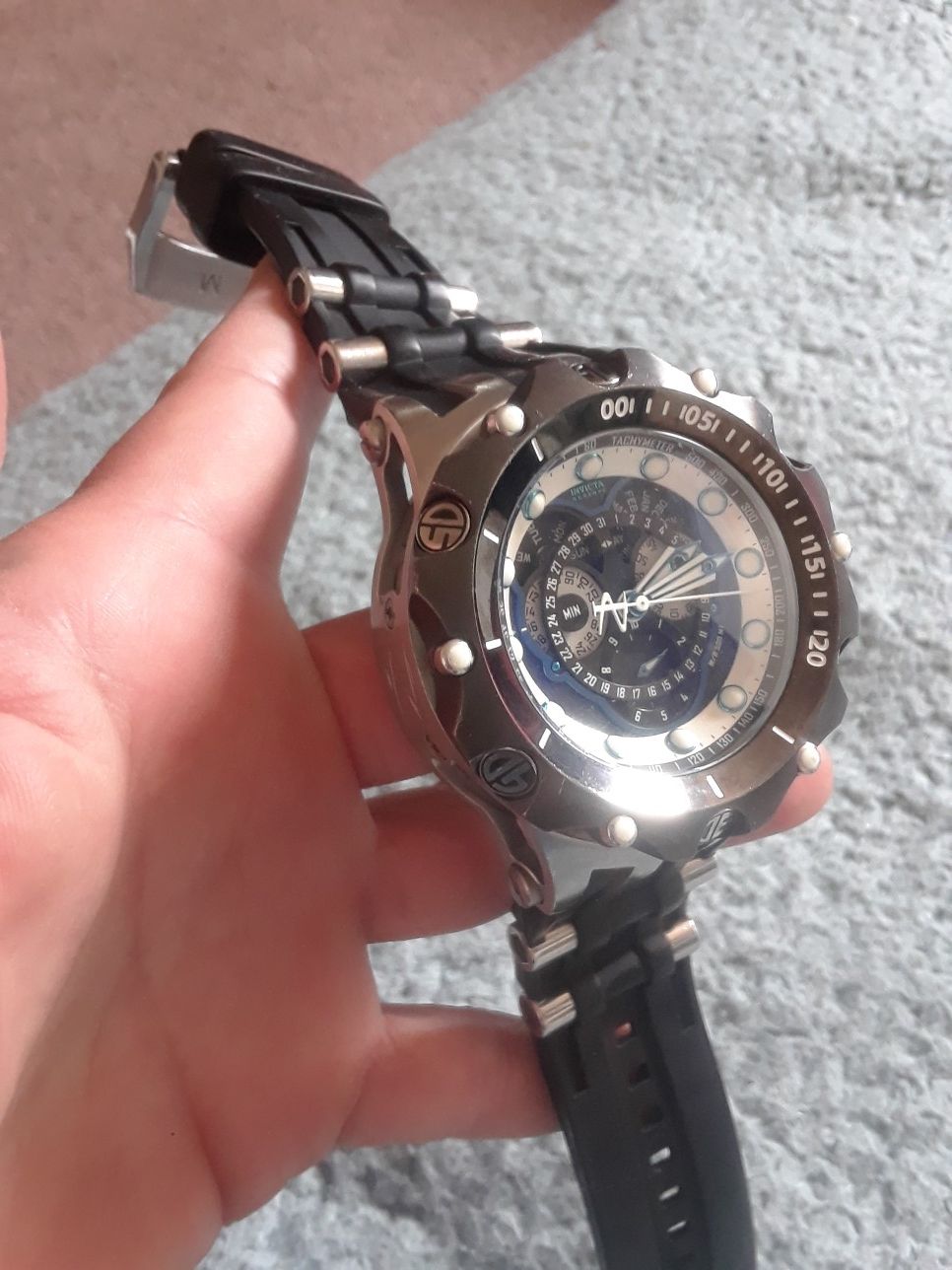 Watch invicta venom reserve model 22936 for Sale in Salem OR
